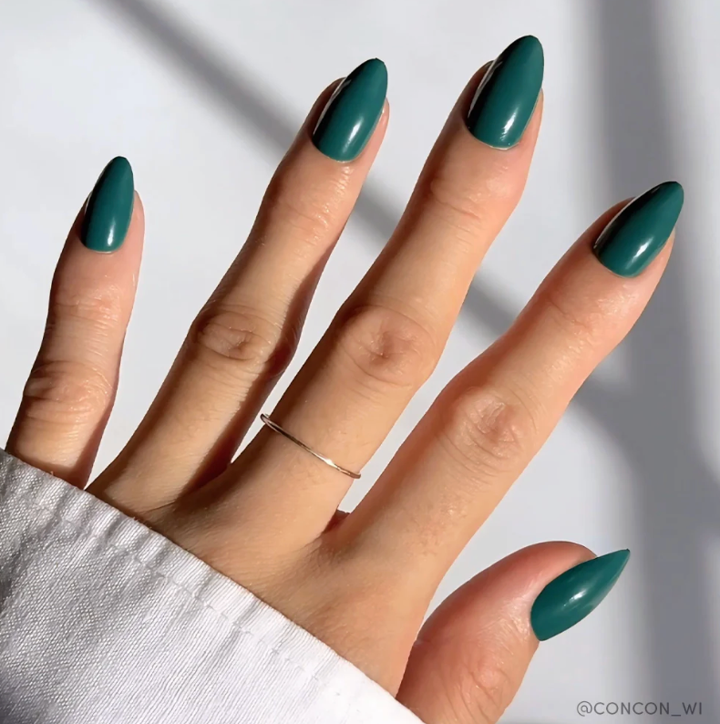 EMERALD GREEN- GLAMNETIC Press-on Nails