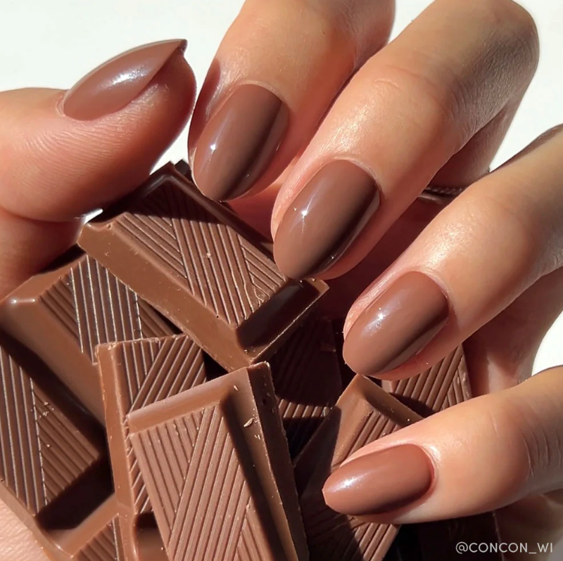 Chocolate Brown - Short Oval