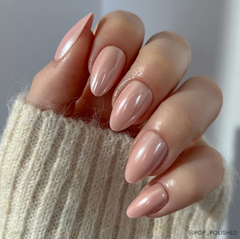 First Kiss Press-on Nails - Short Almond Pink Chrome Finish