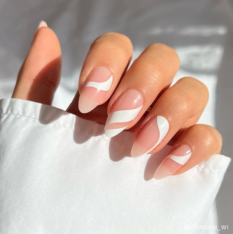 Marshmallow Swirl Press-on Nails - Medium Almond Long White