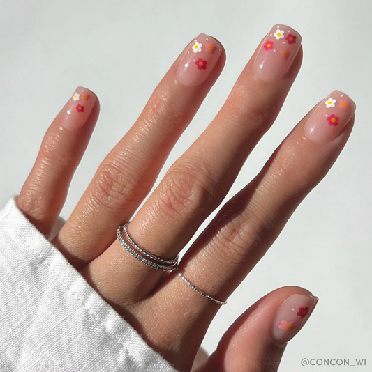 Pretty Bloom Press-on Nails - Short Squoval - Floral Spring